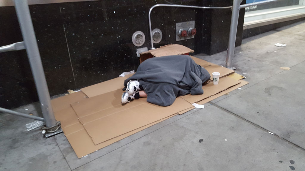 33.000 schulpflichtige Kinder in New York obdachlos – Zahl steigend!